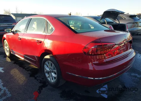 2017 Volkswagen Passat 1.8T S z USA, uszkodzony, nr VIN 1VWAT7A36HC035713